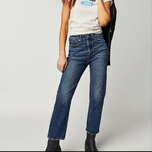 FREE PEOPLE LEVIS WEDGIE STRAIGHT JEANS MEDIUM DISTRESS ANKLE NWT 28 w